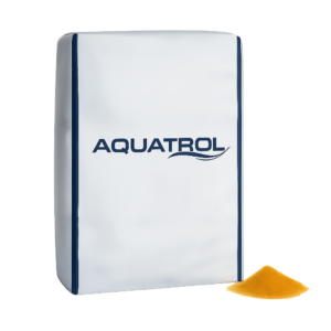 La resina catiónica marca Aquatrol está diseñada para ofrecer una alta eficiencia en la remoción de cationes presentes en el agua, como calcio y magnesio, contribuyendo a la reducción de la dureza.